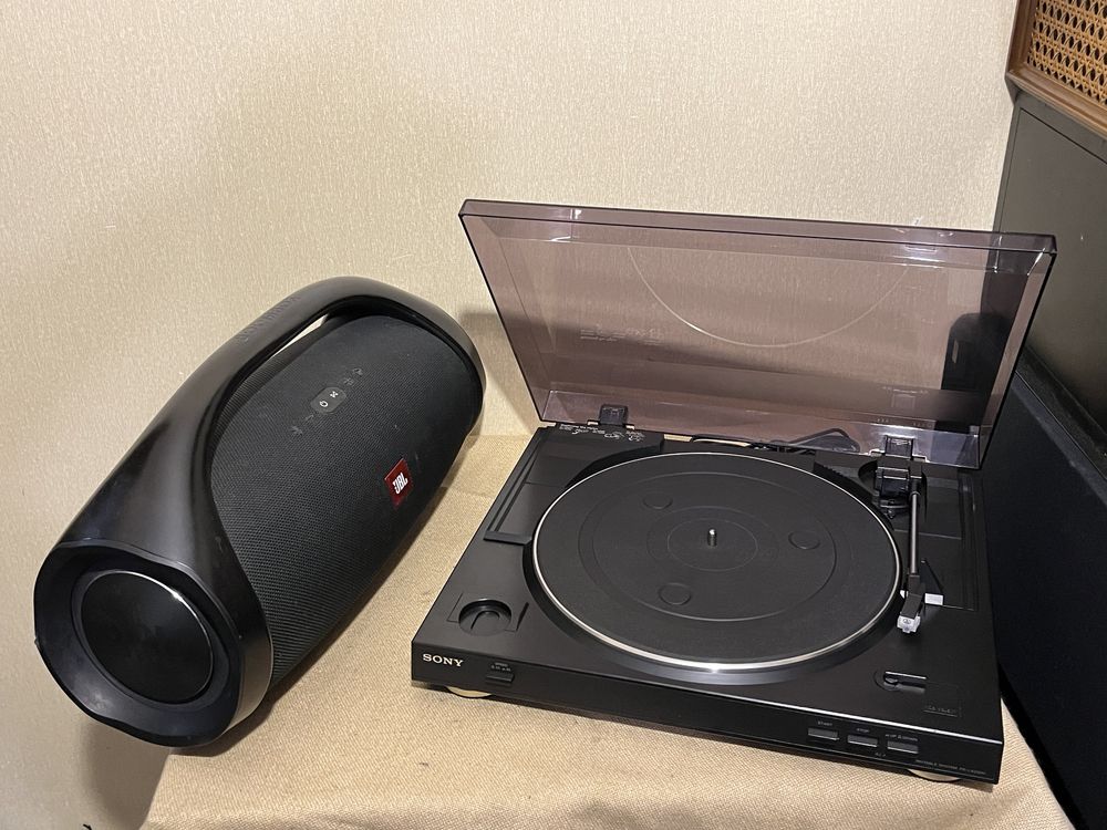 Автоматический проигрыватель винила SONY PS-LX250 с фонокорректором