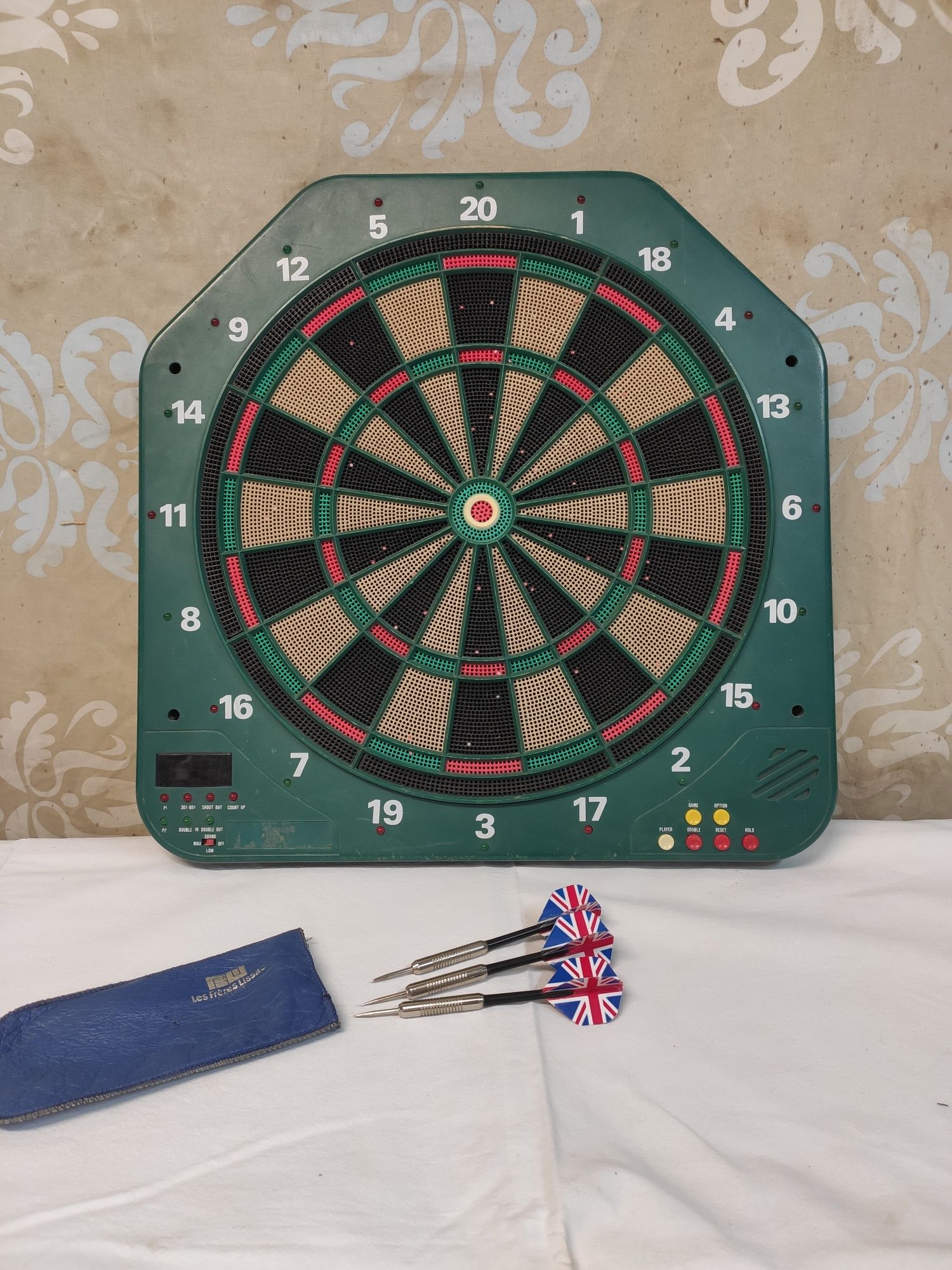 Tarcza elektroniczna Dart Smartness plus trzy rzutki