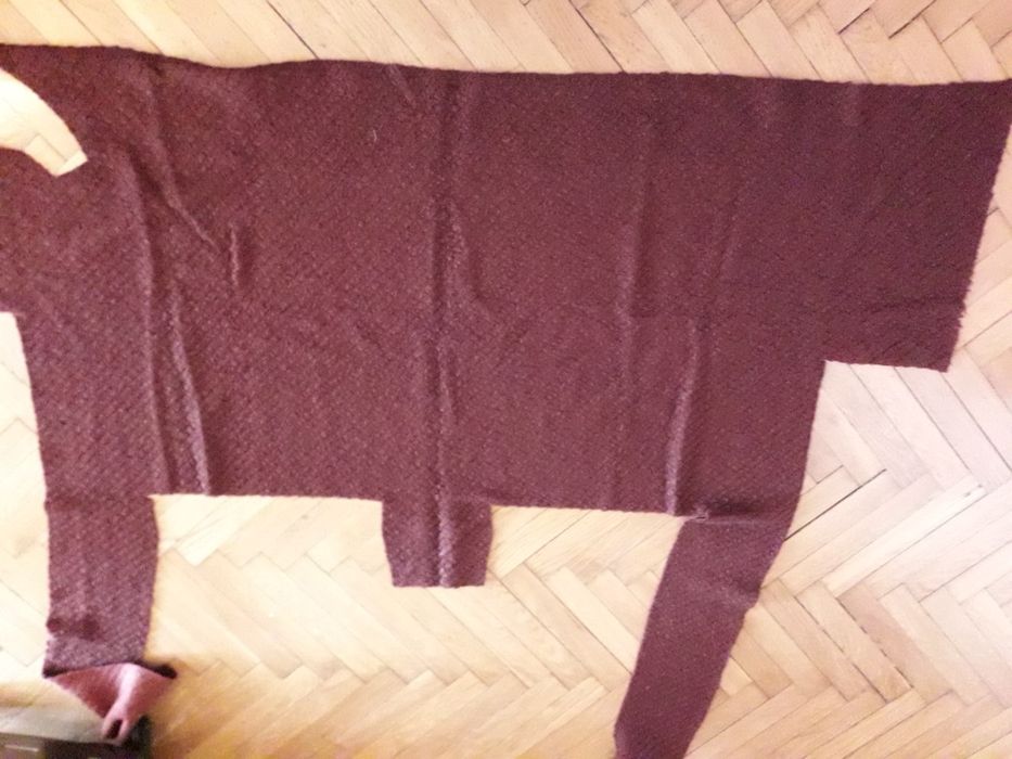 Tkanina boucle na wąską spódnicę włoska 66 cm
