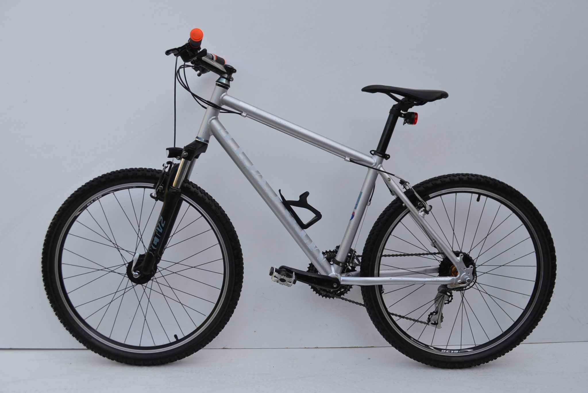 Szwajcarski rower górski MtbCycletech  koła 26 3x8 rama 17' M polecam