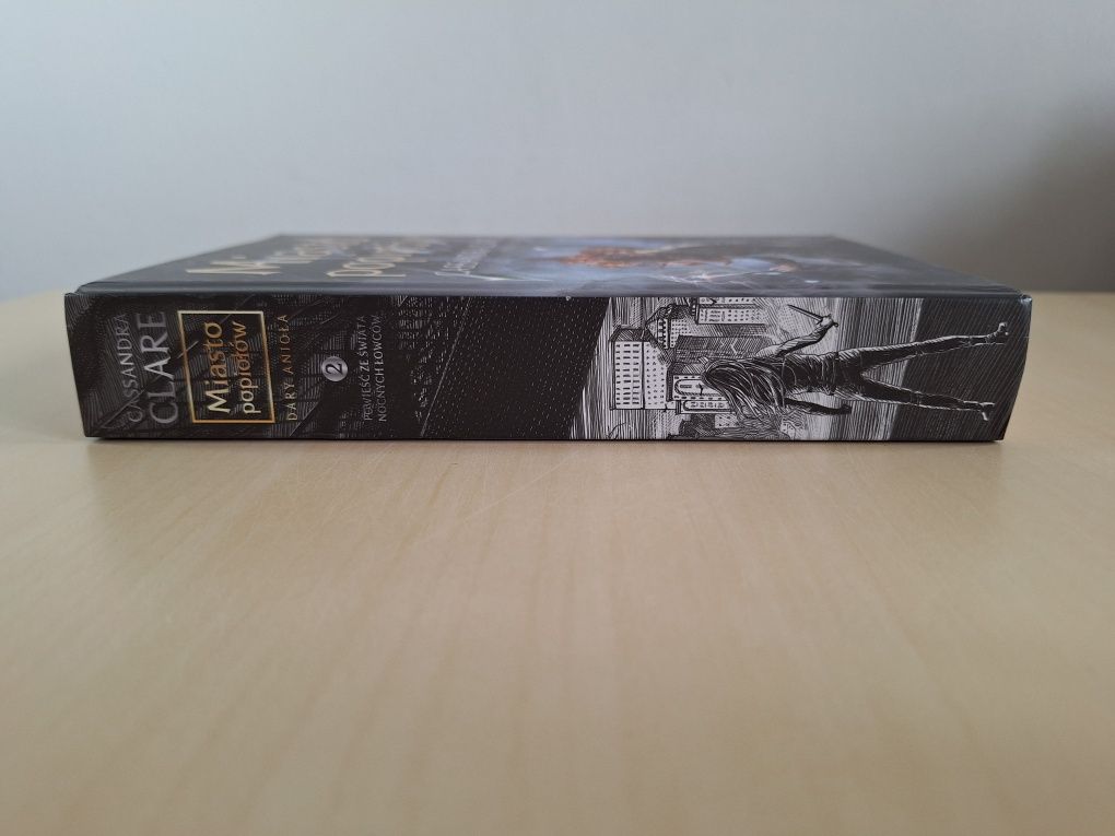Cassandra Clare Miasto popiołów twarda oprawa