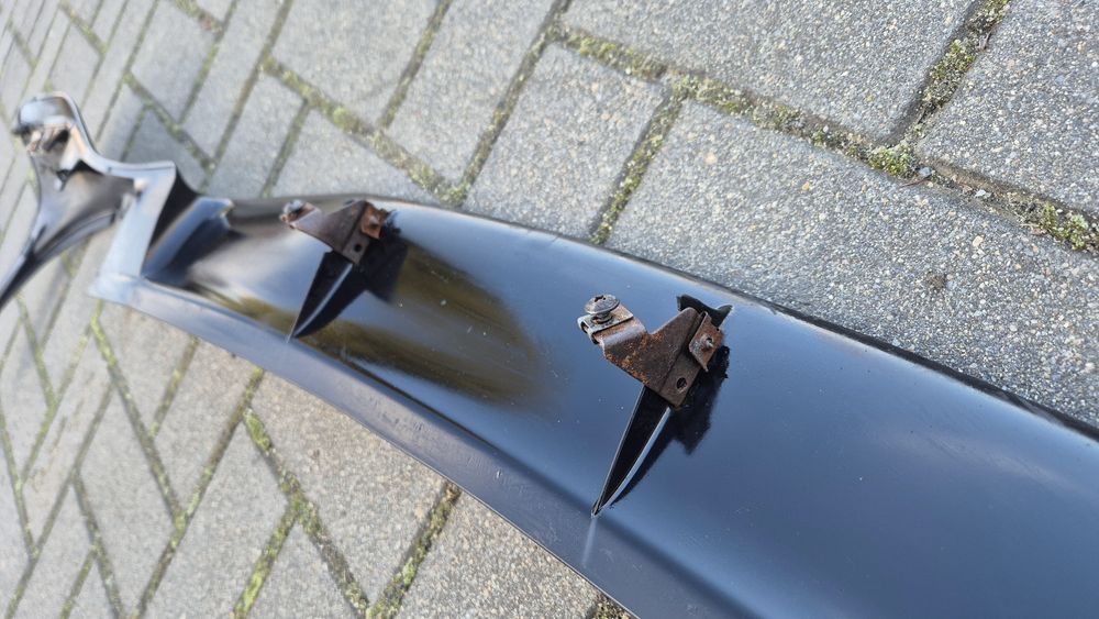 BMW E31 850i 840i Dokładka dolna zderzaka przód przedniego zderzak