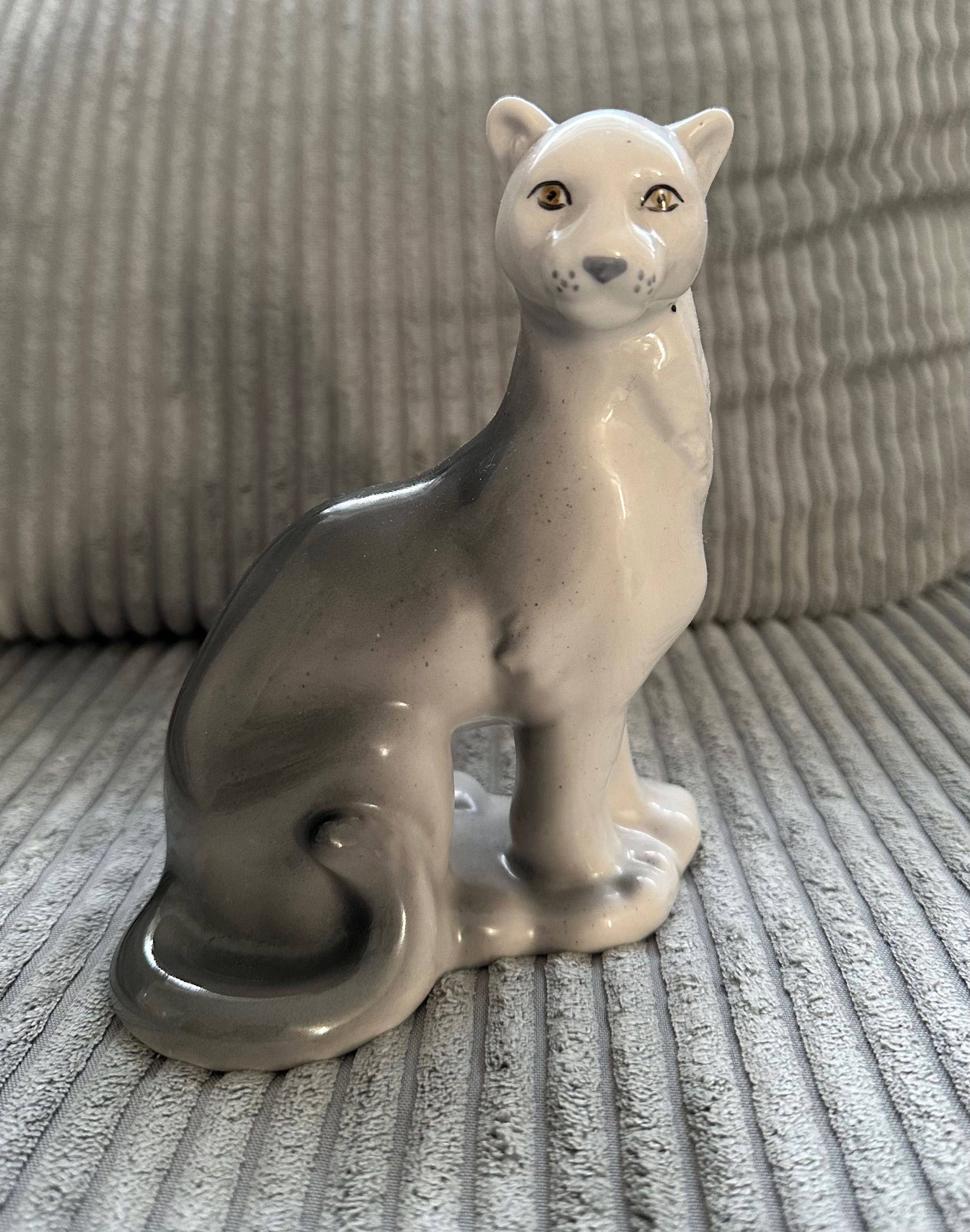 Figurka porcelanowa pumy puma