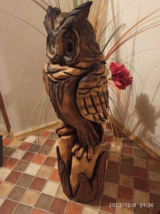 Rzezba z drewna Sowy
