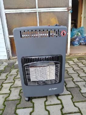 Sprzedam piec gazowy+ 2 butle gazowe piec jest praktycznie nowy