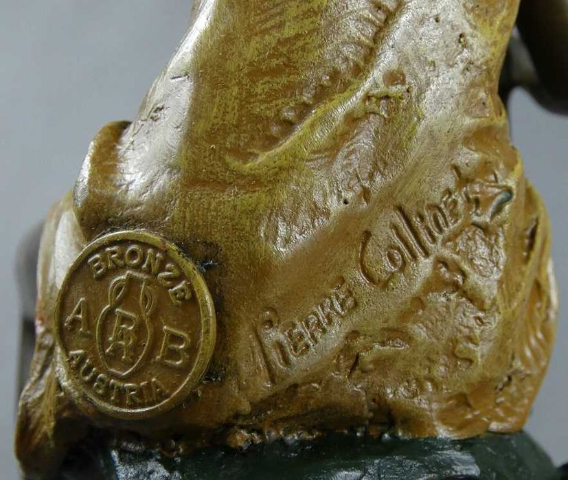 AKT Kobieta siedząca na krześle pozująca BRĄZ figura RZEŹBA 26,5 cm