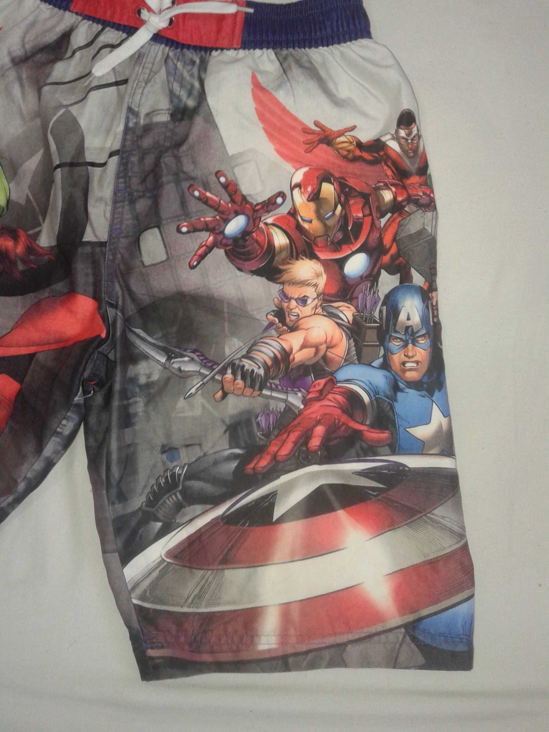 Spodenki chłopięce 152/158 Avengers