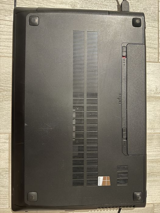 Lenovo g500 i3 ,12 гб опертивной,ssd 120 gb windows 8.1 диск ліцензія