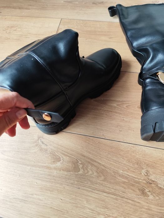 Nowe kozaki z łańcuchem rozmiar 39