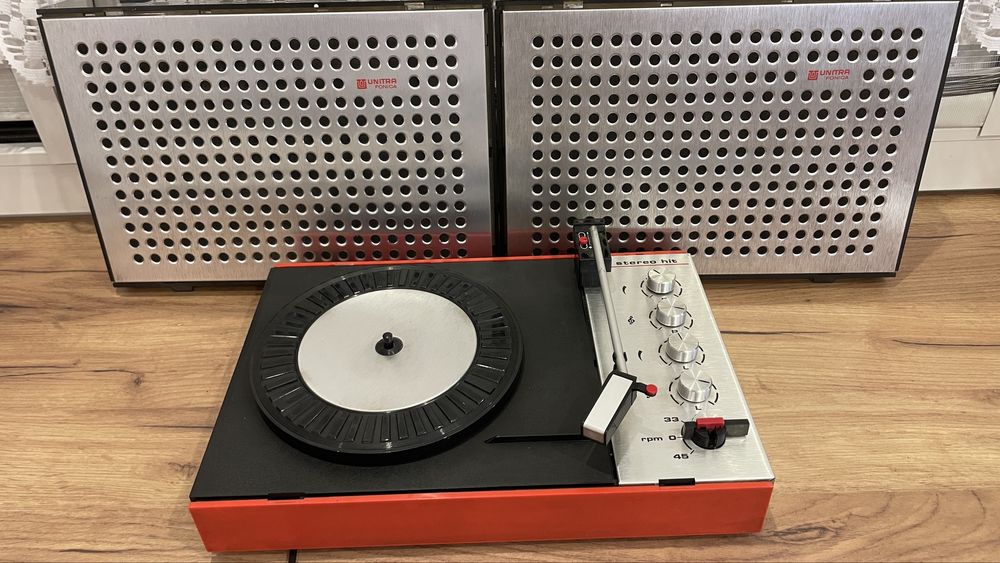 Gramofon Unitra Fonica stereo hit WG-402 ze wzmacniaczem i głośnikami