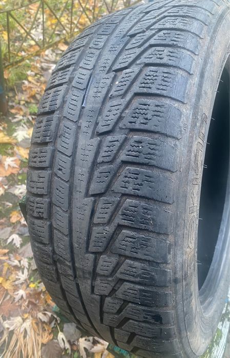 NOKIAN 205/55 R-16, дві шини,хороший стан