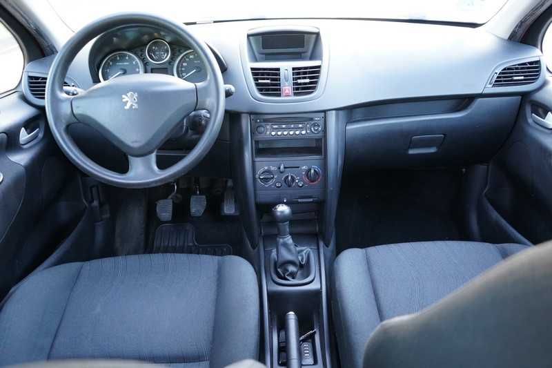 Peugeot 207 1.4 88 KM. benzyna, klimatyzacja, czysty, zadbany