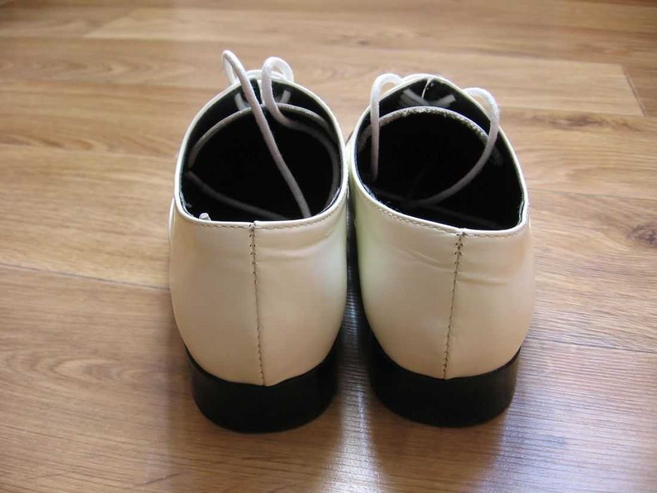 Класичні туфлі PRADA Італія 38р.