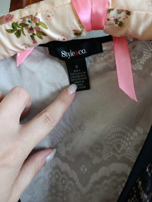 Платье женское с кружевом