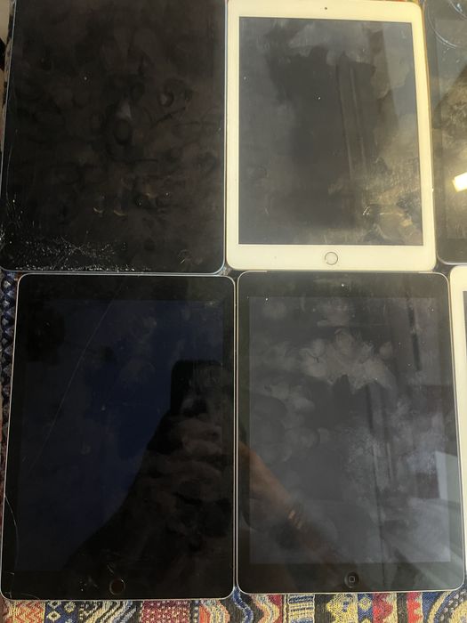 iPad на запчасти или под восстановление