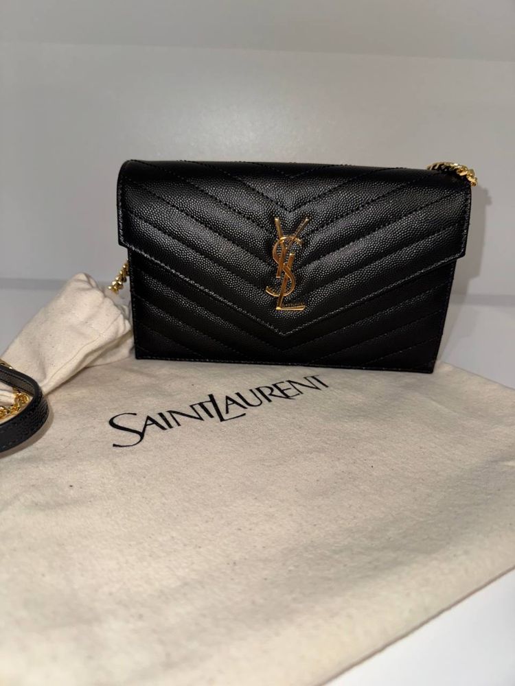 Saint Laurent Cassandre конверт