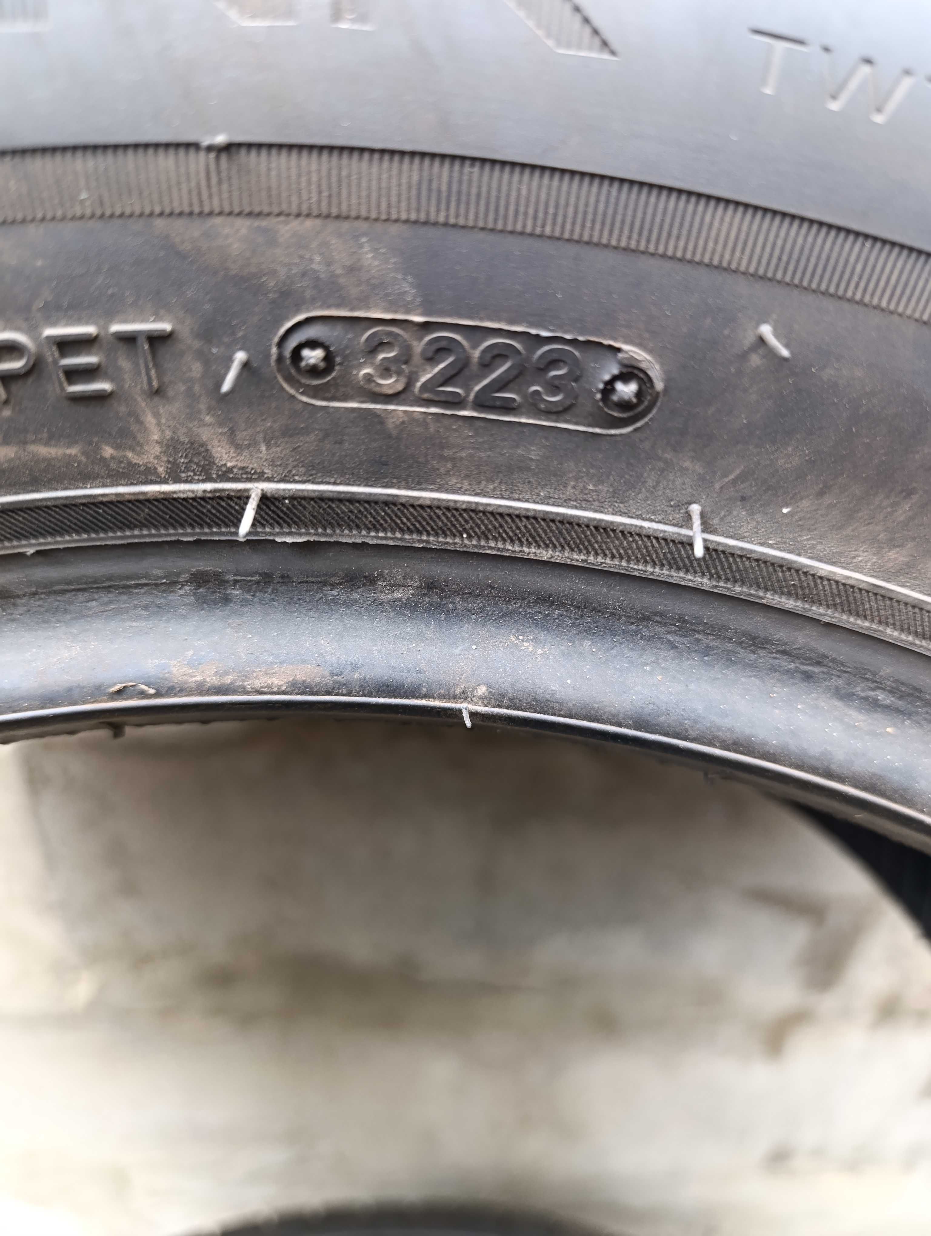 Комплект зимової резини 235/60R17 106H б/в більше 50% протектору