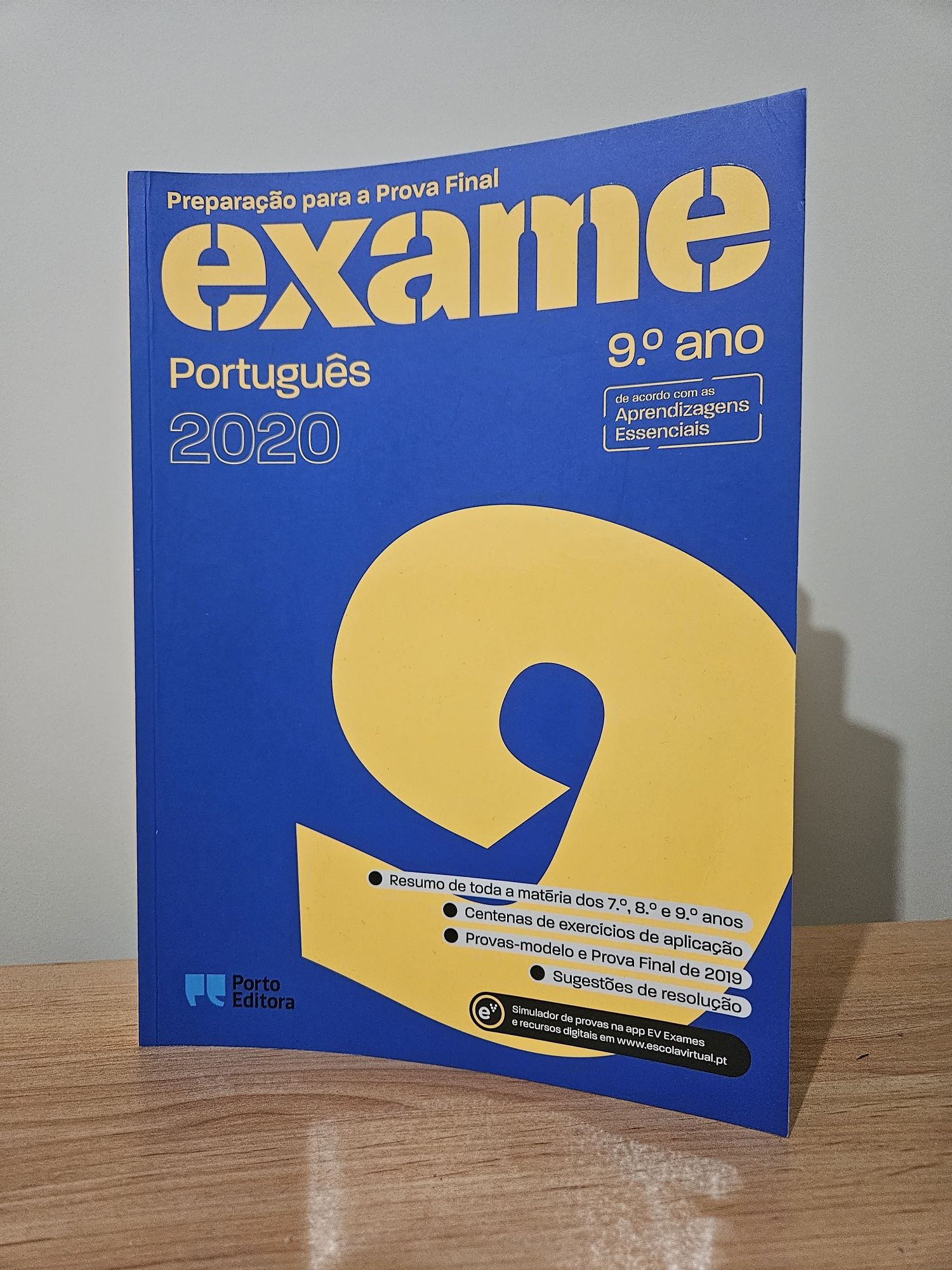 Livro de preparação exame Português 9°