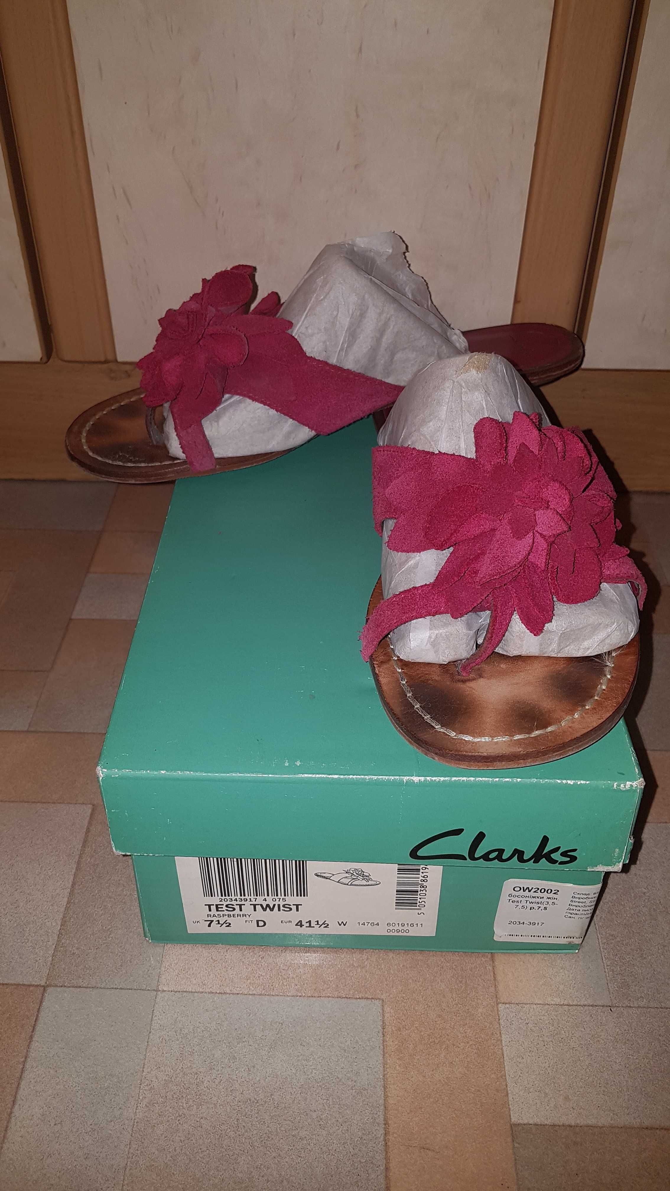 Яркие шлепанцы замша с цветком Clarks Test Twist 41,5 р-р 26,5 см