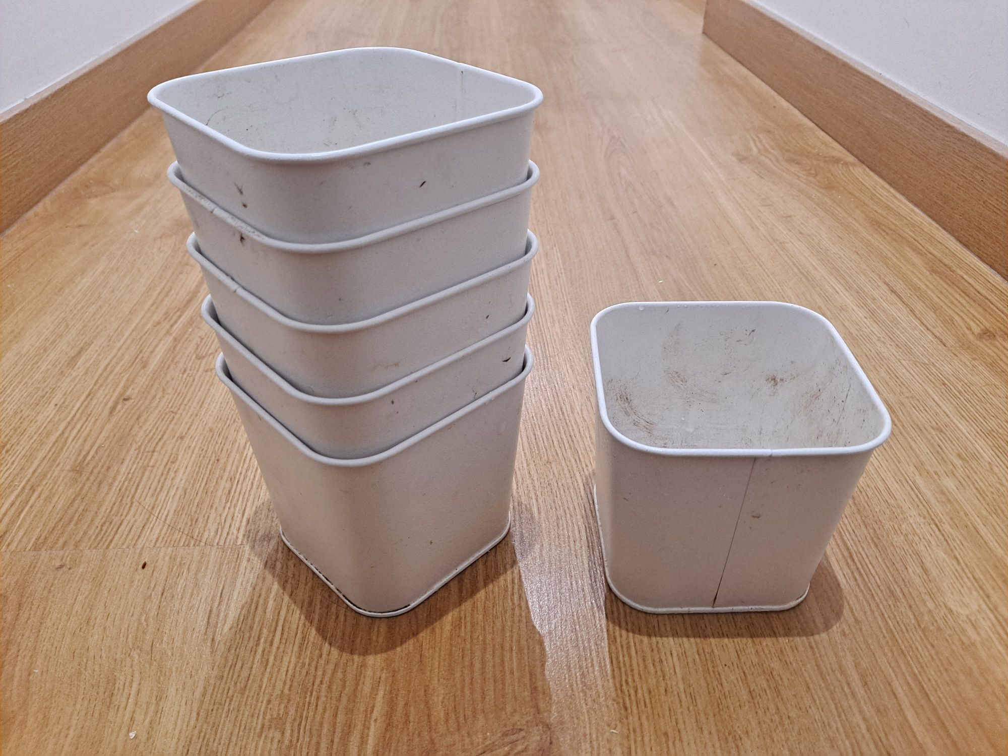 Vaso de metal Ikea