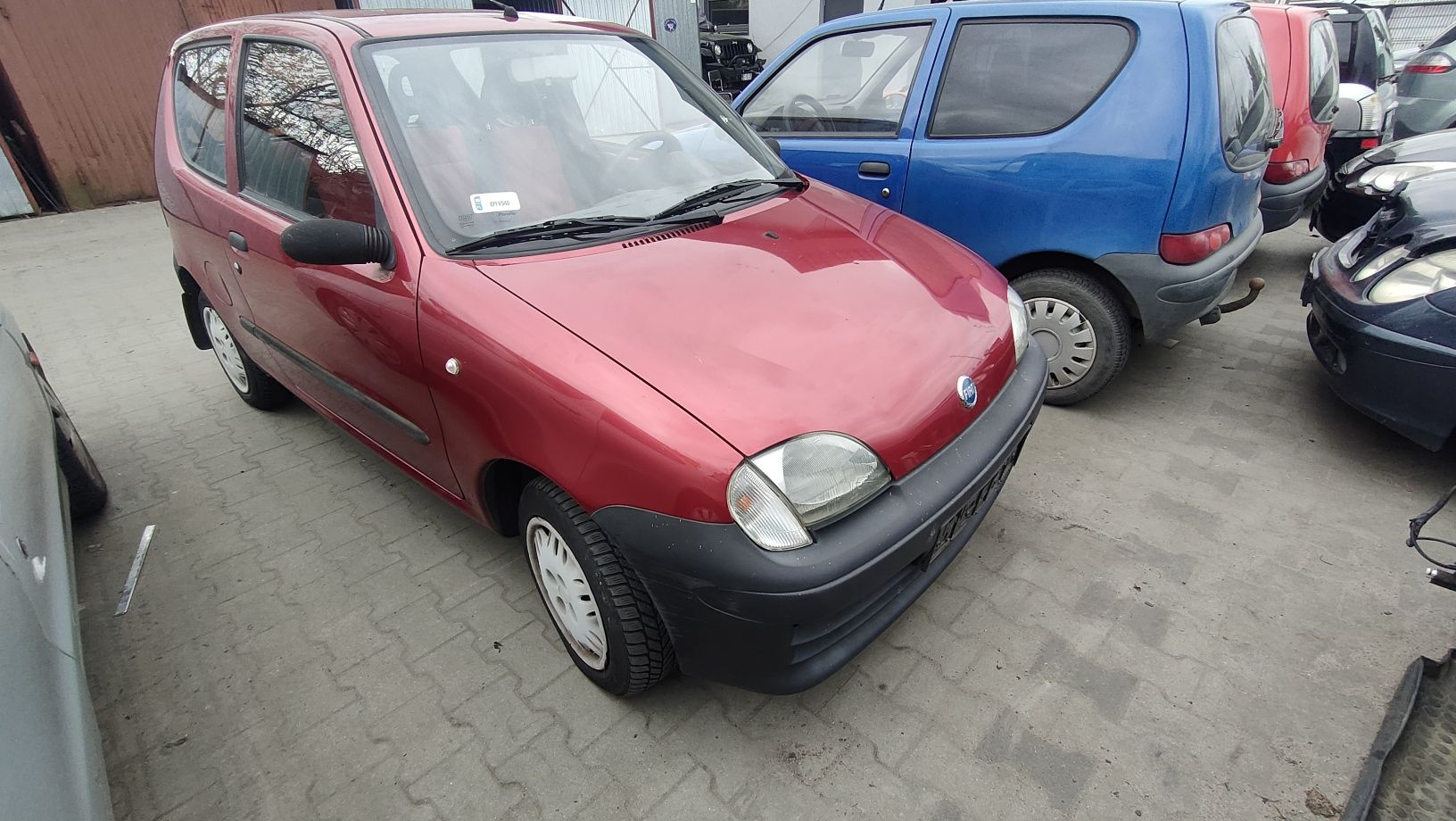 Fiat Seicento 1,1 2003r. Na części elementy karoserii wnętrza