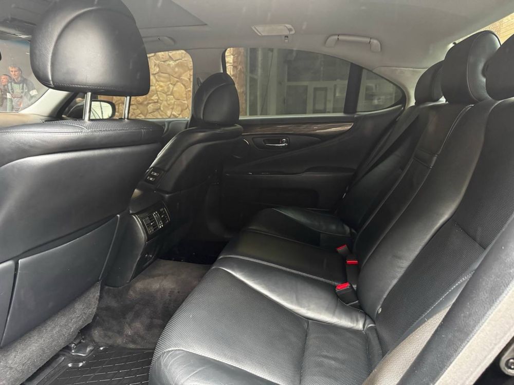 Продам LEXUS LS460 2007Год!8500$