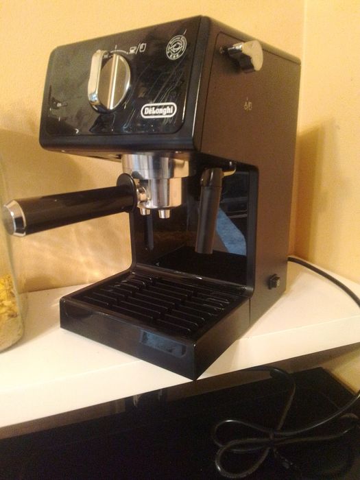 Expres do kawy, kolbowy De Longi 31.21 nowy