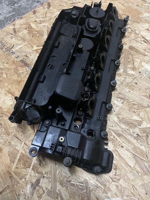 Клапанна кришка BMW E60 M57 3.0 дизель