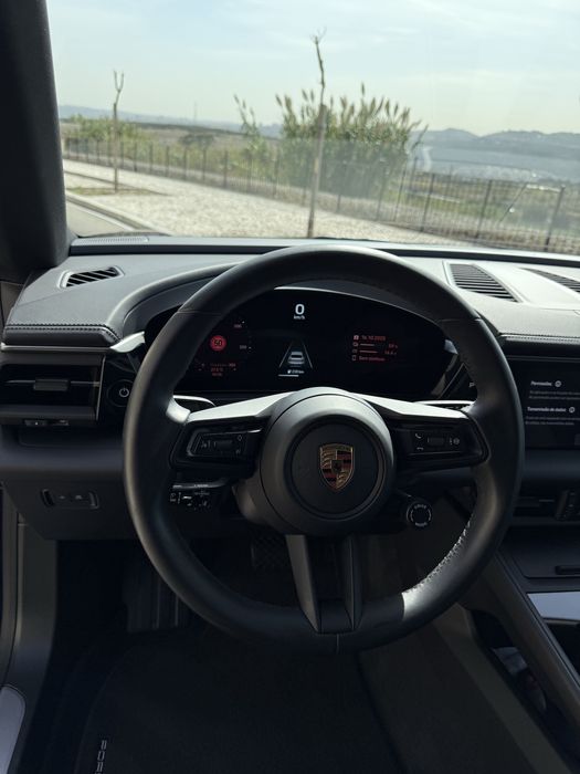 Porsche macan electric 4