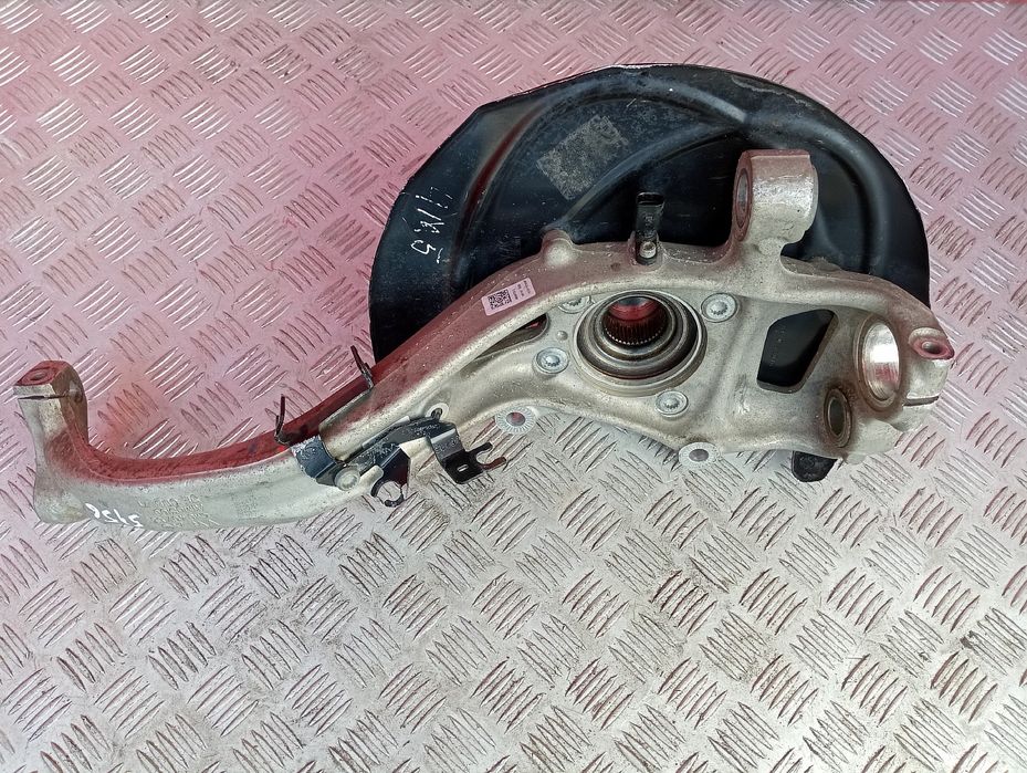 Ступиця кулак цапфа передня ліва Audi Q7 4M передняя левая Ауді Кю7