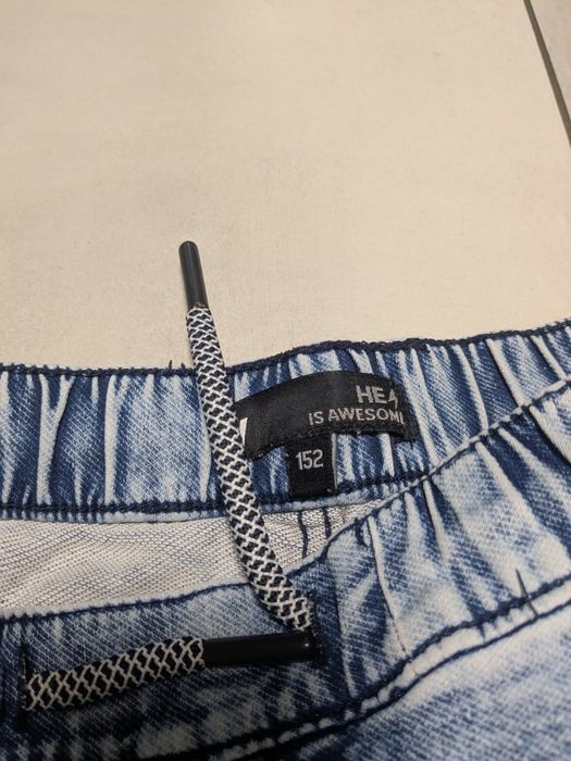 Zestaw spodnie i bluza 158