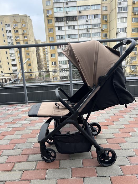 Прогулянкова коляска Carrello Nova колір Sunrise Beige