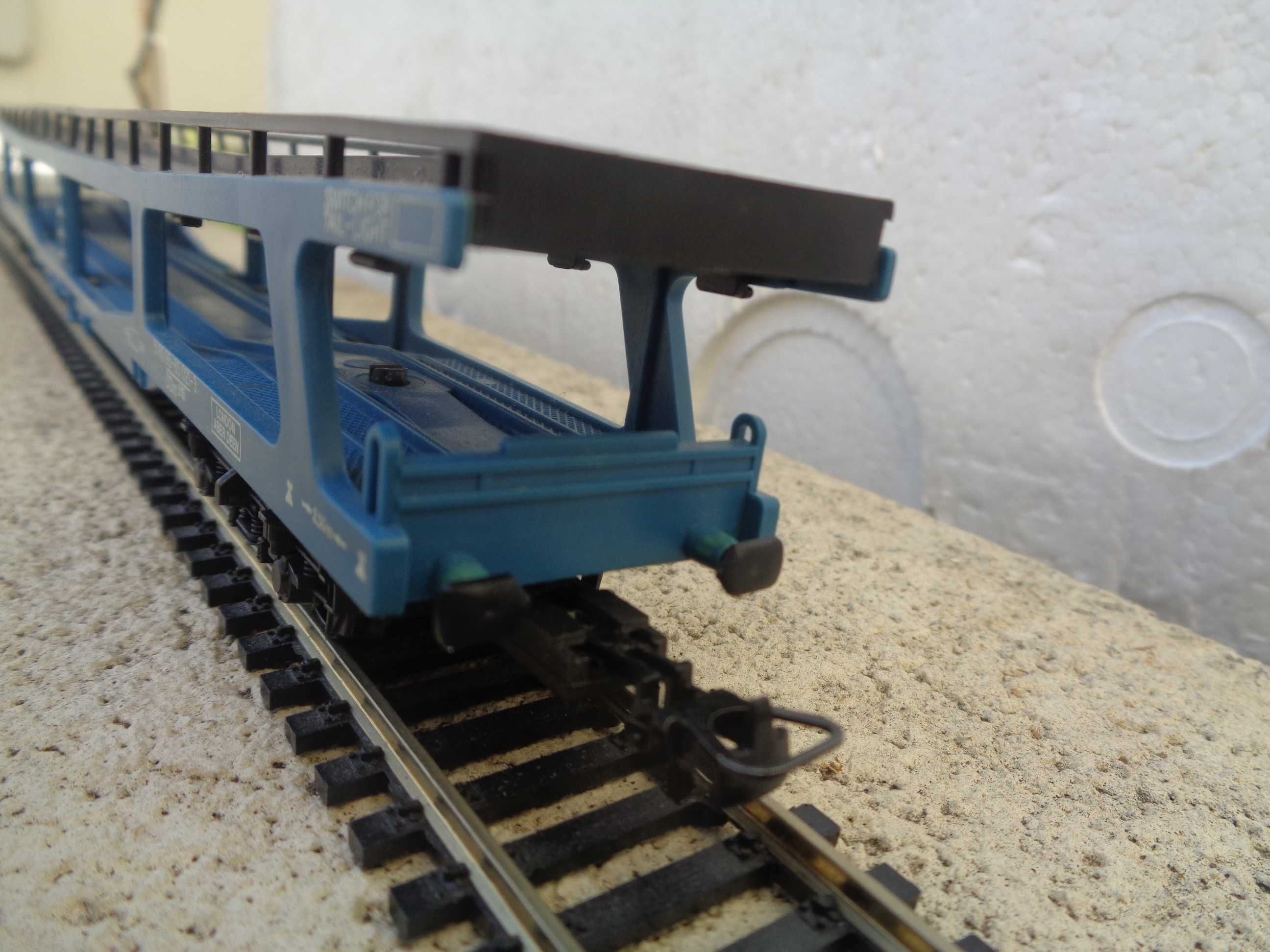 1:87 LIMA Carruagem porta carros refª 309054 comboio