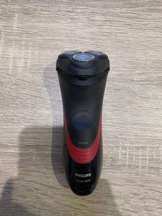 Бритва Philips Series 1000  в ідеальному стані ціна 1000грн.