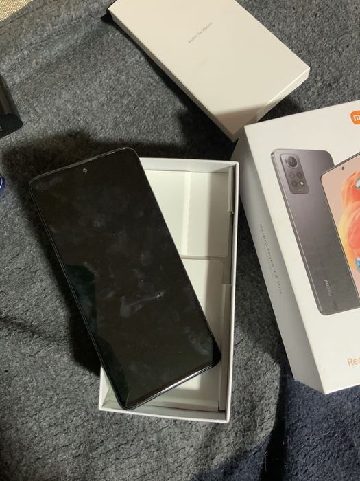 Разбитый Xiaomi Redmi Note 12 Pro 8/256GB