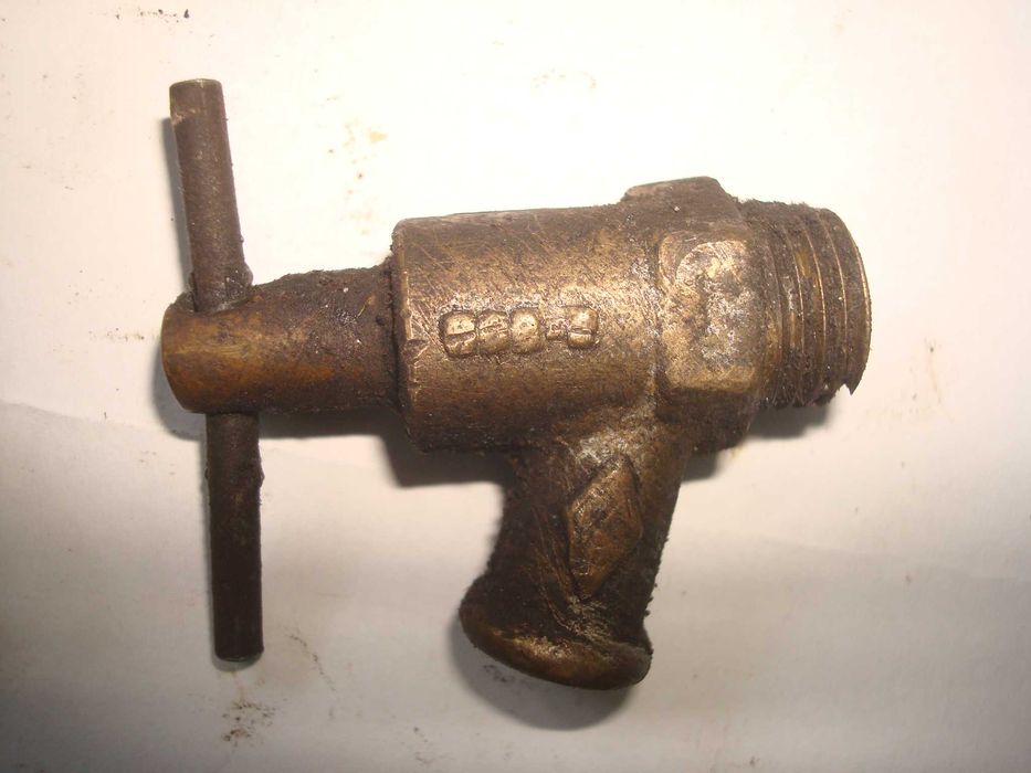 Кран системы охлаждения ГАЗ, УАЗ, сельхозтехника.