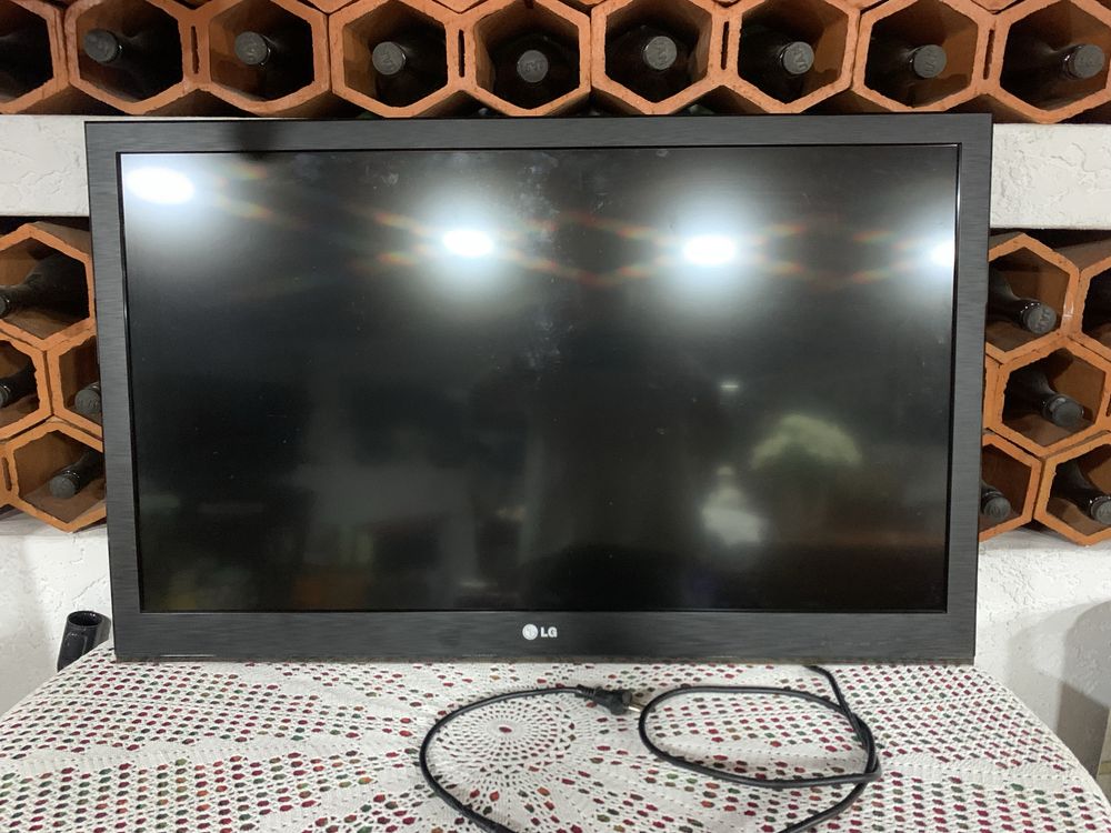 Lcd 37polegadas com suporte de parede