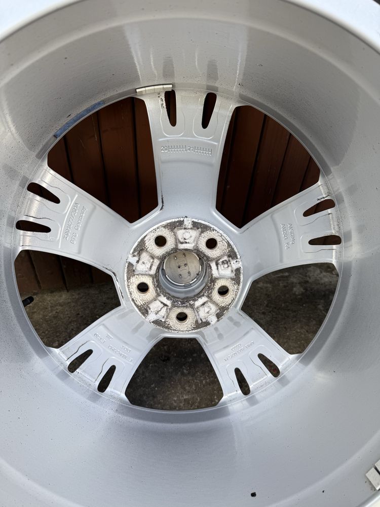 Koła Felgi Audi Q8 SQ8 Q7 5x112 R21 opony 285/45R21 gratis