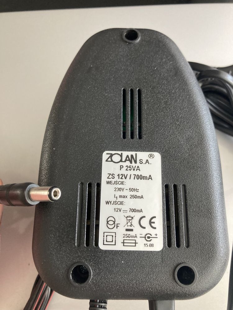 Zasilacz z wyłącznikiem Zolan P 25VA ZS 12V/700mA