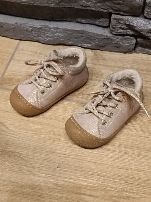 Buciki dziecięce sneakersy niskie Naturino Cocoon brokat roz. 20