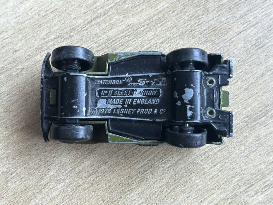 Jeep Willys Matcbox 1976 Lesney model samochodu Supefast wojsko