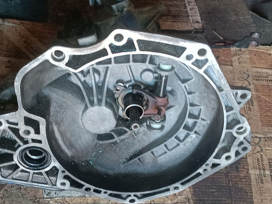 Механічна Коробка передач МКПП Opel CorsaB 1.0-1.4b (F13c394) 5ступка.