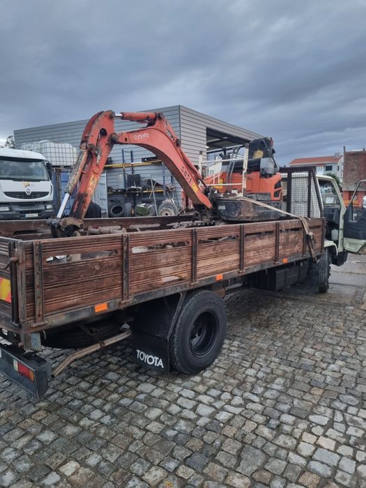Demolições e terraplanagem - Serviço Profissional