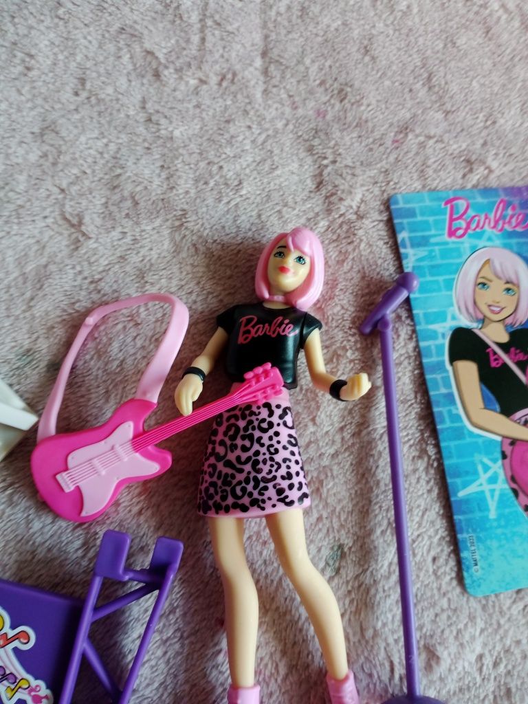 Barbie z gitarą mega Kinder niespodzianka
