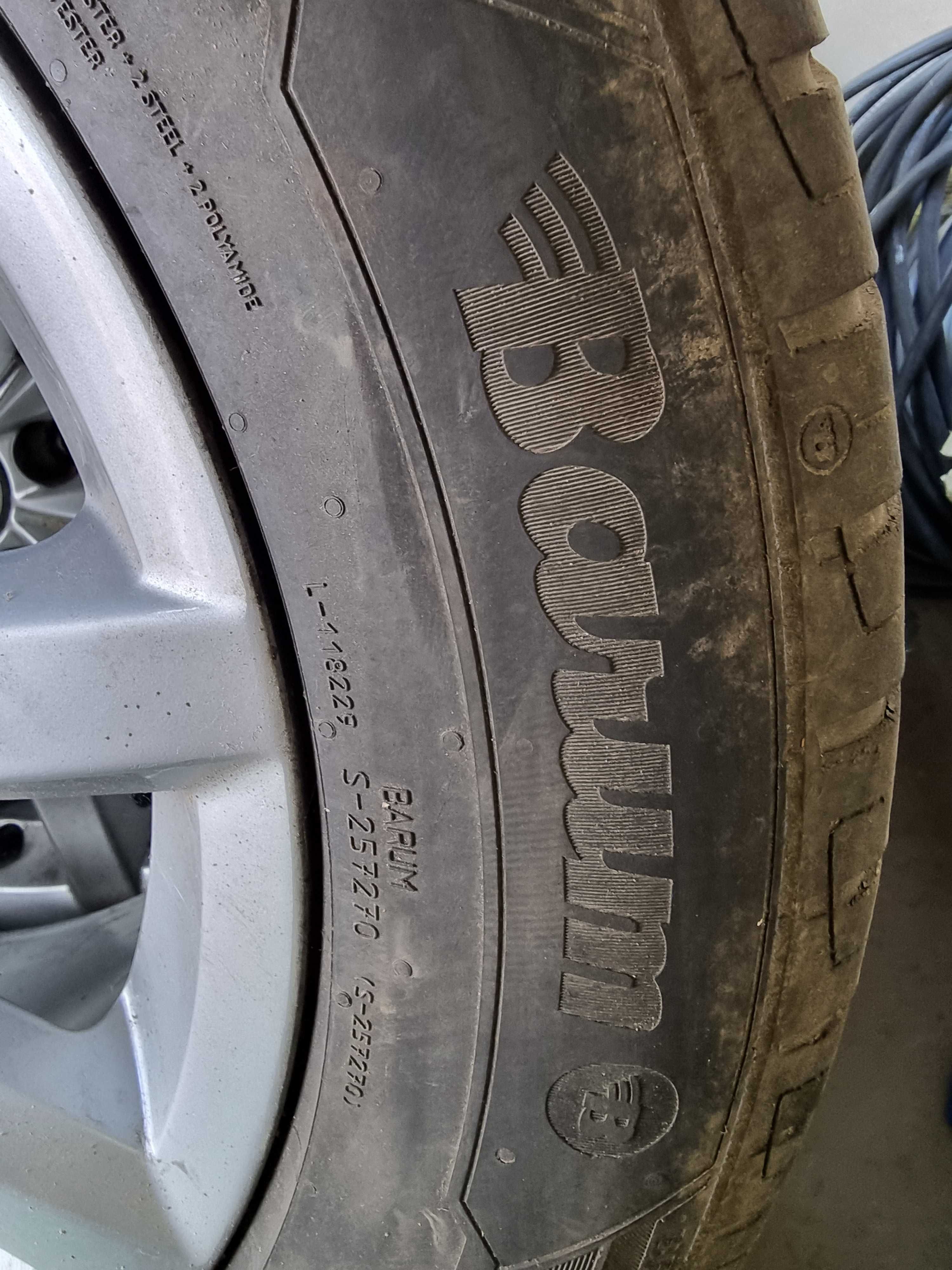 Opony tiguan touran 230/55/17  Barum