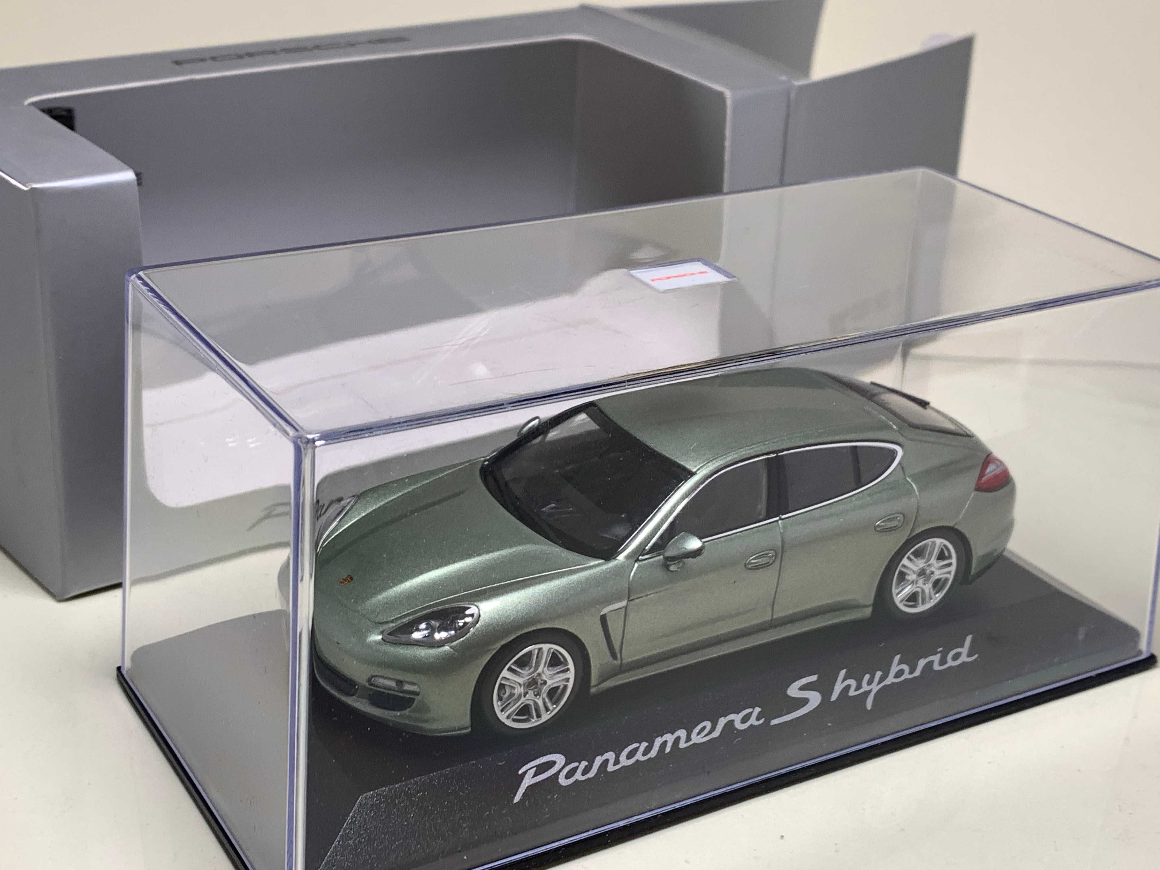 Porsche Panamera S Hybrid 1:43 Model Minichamps