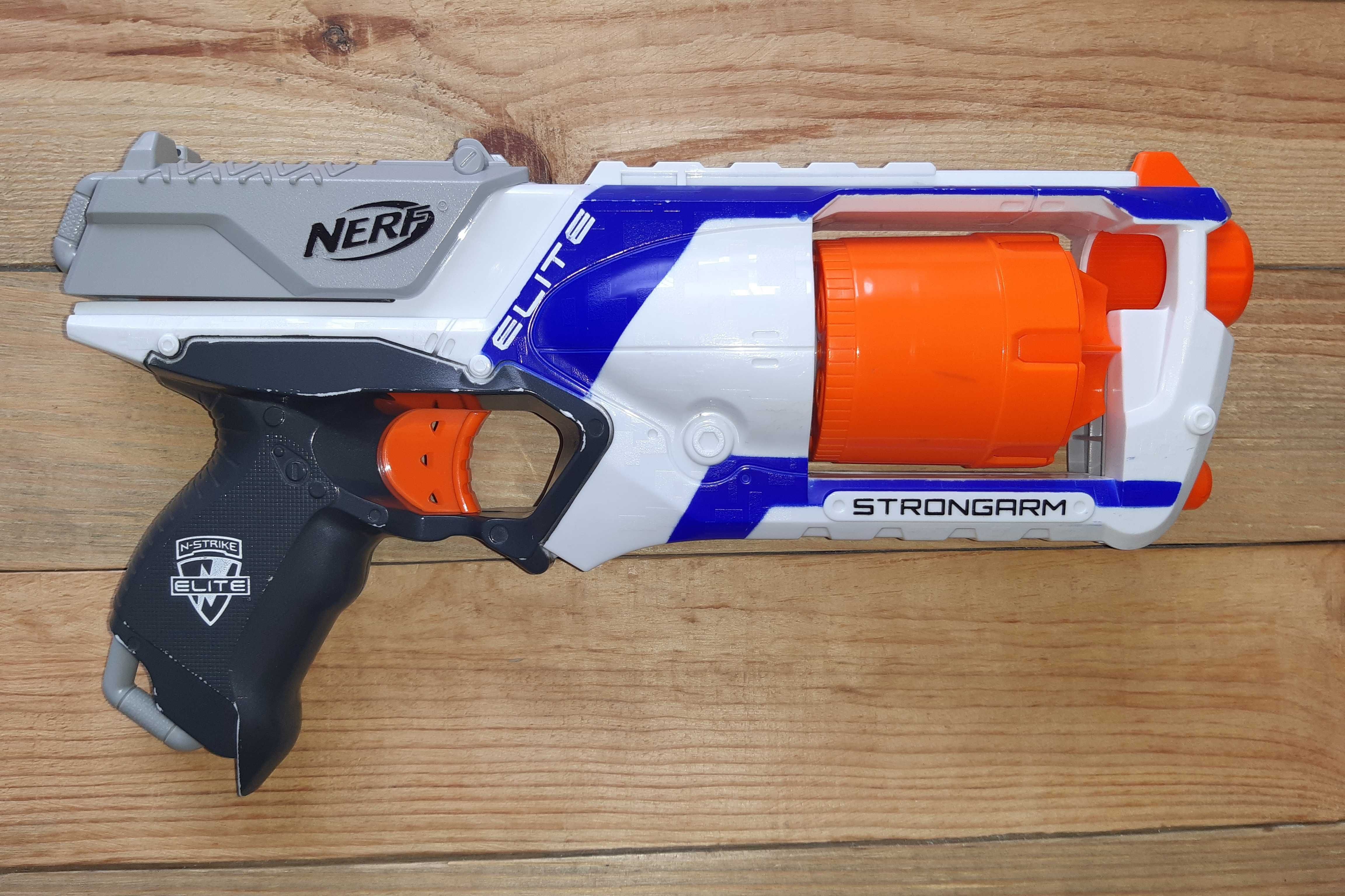 бластер nerf strong arm с выдвижным барабаном