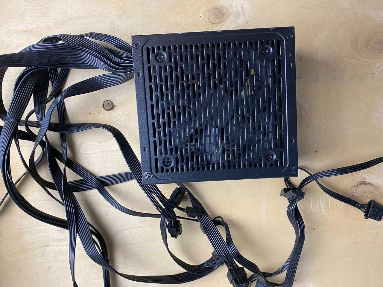 Блок живлення SQ-WHITE Switching Power Supply / 850W / 80 plus