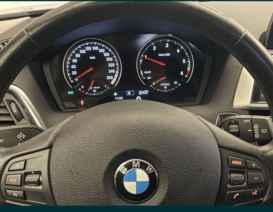 BMW serie 1  116d  efficentdinaymics c/ 50.000 km como novo