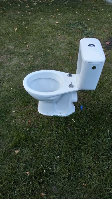 Kompakt WC stan idealny
